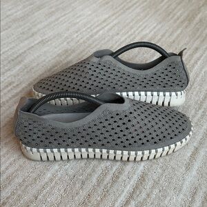 Isle Jacobsen HORNBÆK Tulip 139 Perforated Slip-On Sneaker Gray Size 39 | 9